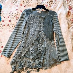 Beautiful Lace Detailed Top